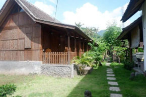 Satria House Amed